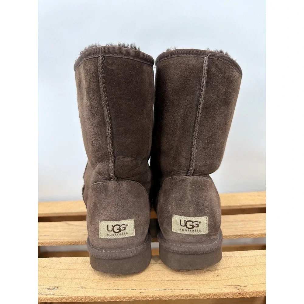 UGG‎ Classic Short 5825 Chocolate Brown Suede Sheepskin Boots Womens 10 Pull On